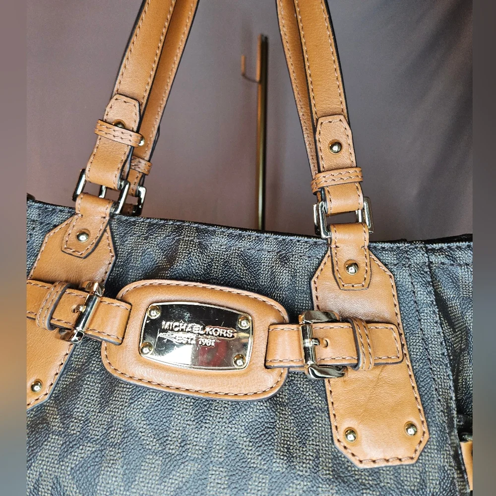 Michael Kors this stylish