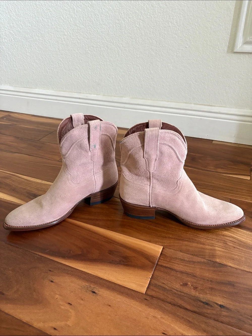 Tecovas The Lucy Western Ankle Boot in Rose Suede Size 10.5