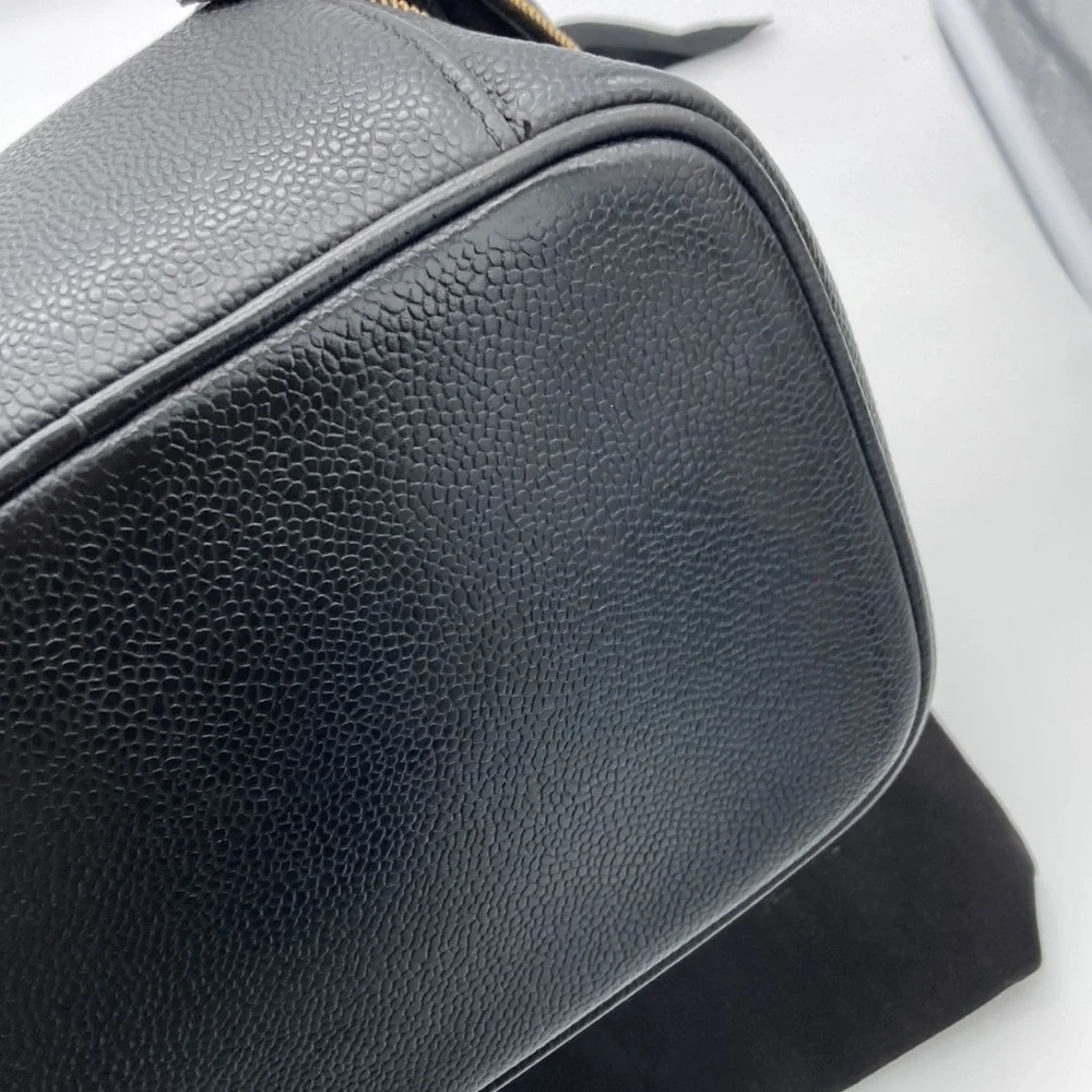 CHANEL preloved authentic