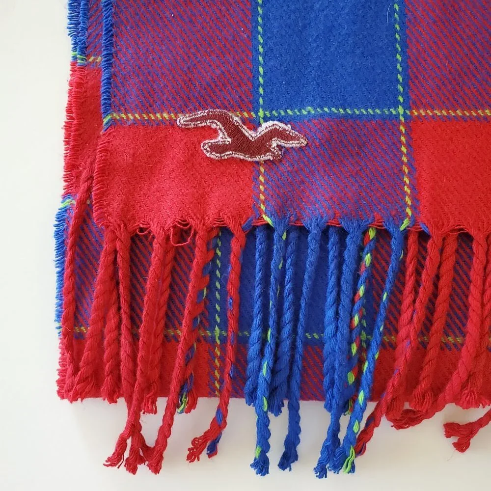 Hollister excellent fringed