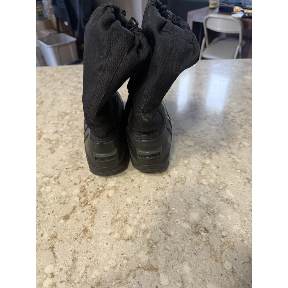 KAMIK MEN SNOW BOOTS , SIZE 7