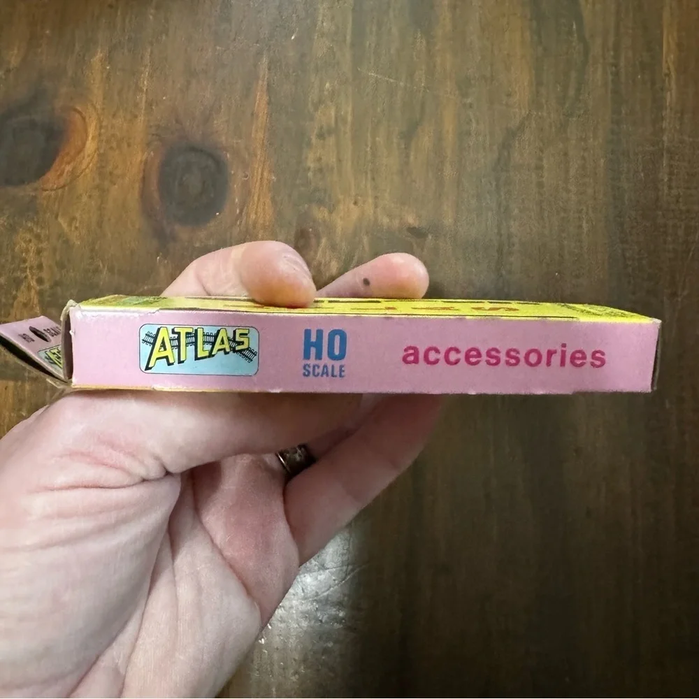 Atlas HO Scale Track 4 Sections Track #34 1/2-18” Radius NOS Vintage USA Made