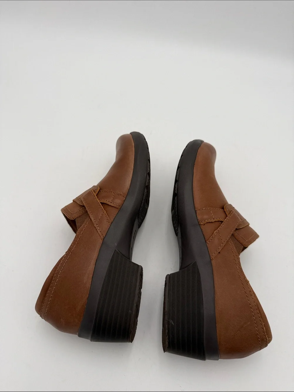 Clarks adjustment low