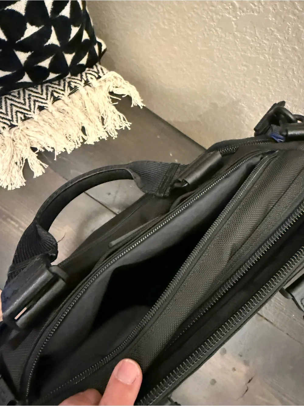 Tumi compact laptop