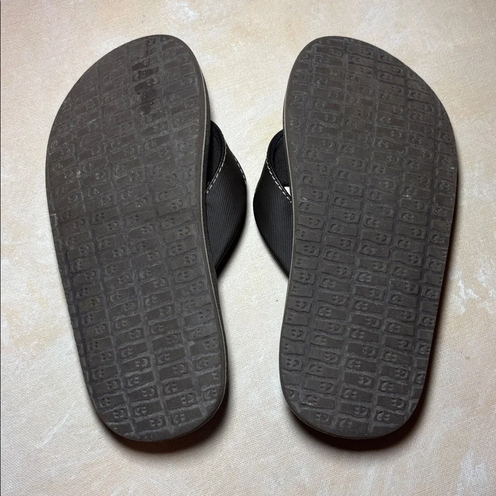Sanuk Brown Flip Flops, Boys size 13, excellent condition