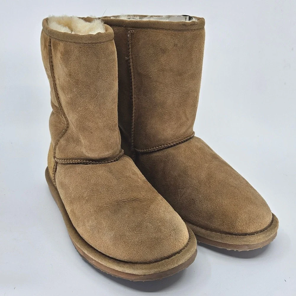 NWTs EMU Australia Stinger Lo Sheepskin‎ Boots Tan Suede Cozy Winter Warm Size 7