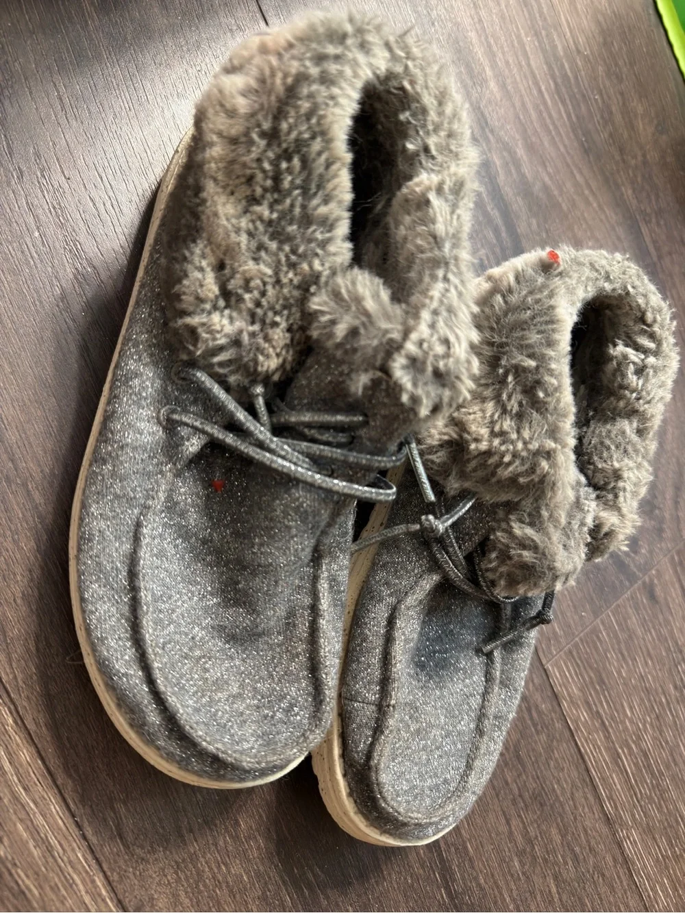 Hey Dude cozy gray