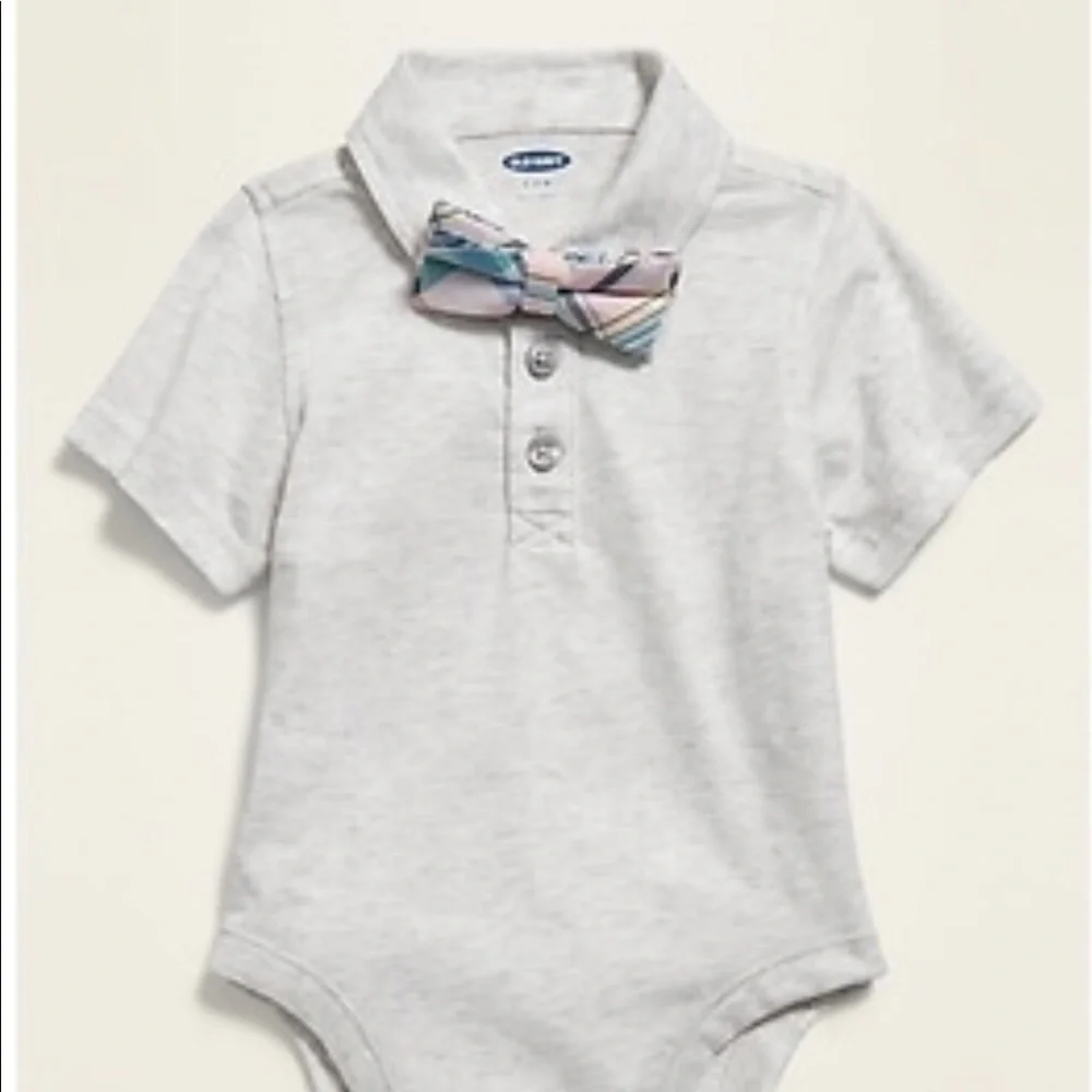 🌵3/$15 Old Navy baby boy one piece w/bow tie (see description)