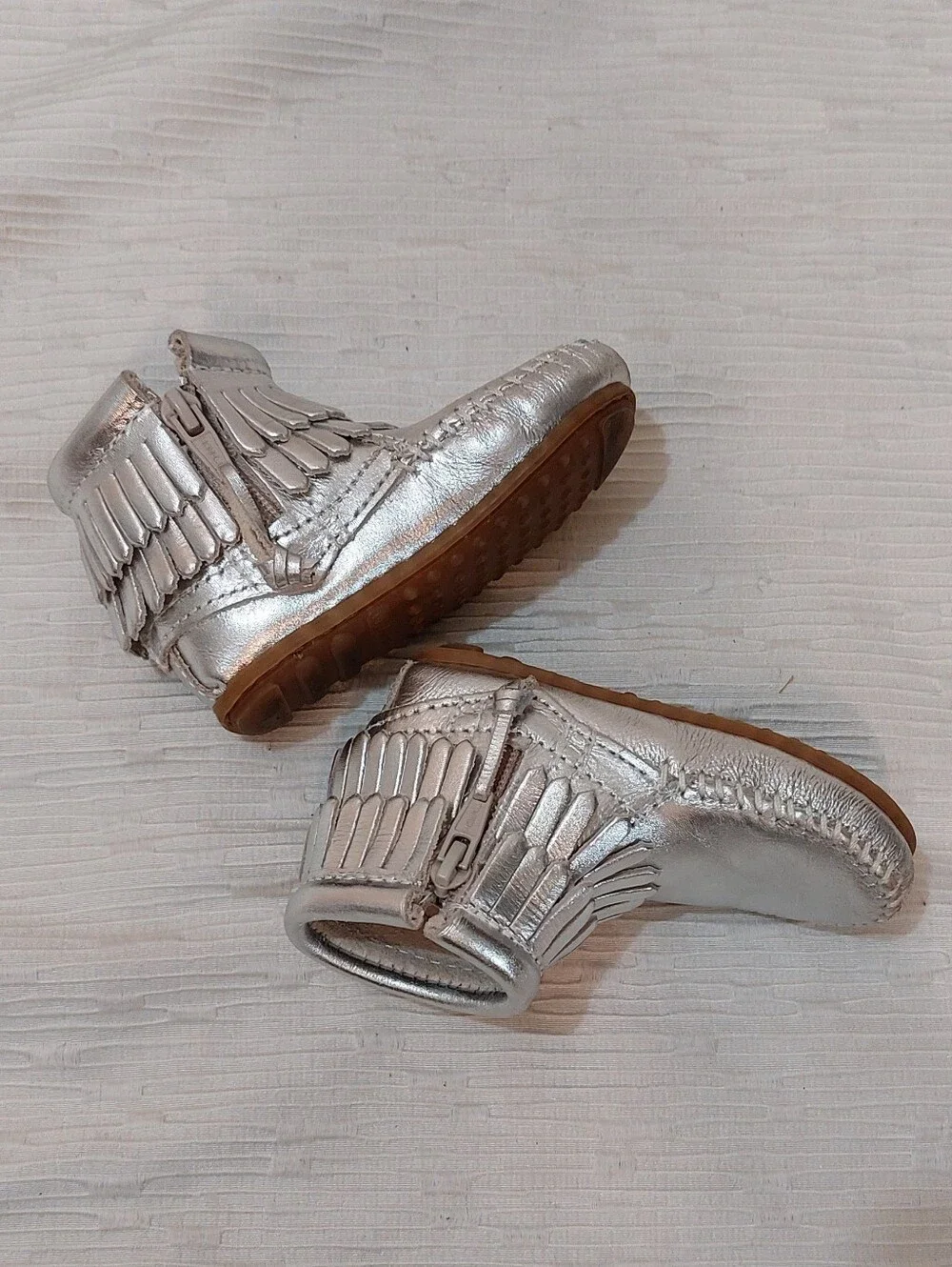 Minnetonka toddler moccasin