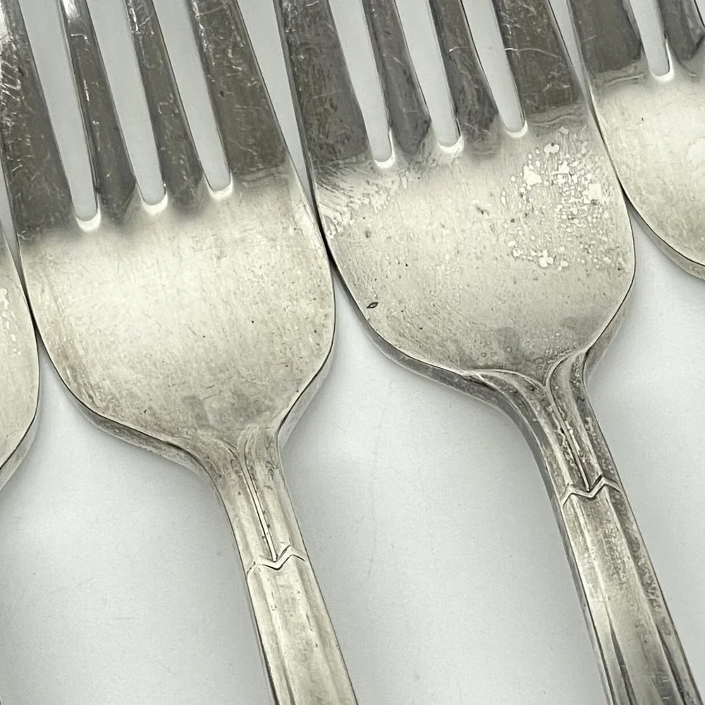 International Silver Lotus Pattern Flatware Set Of 17 Piece Silverplate Korea