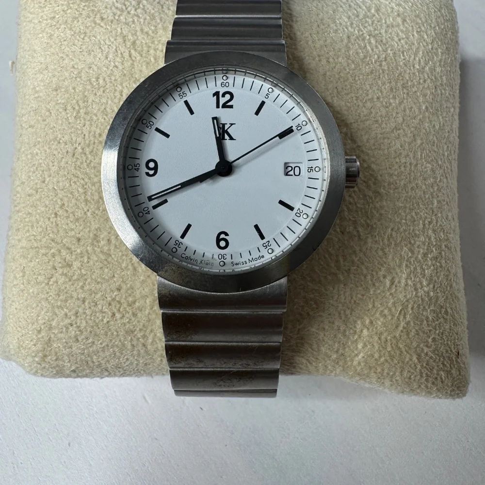 Calvin Klein pre owned