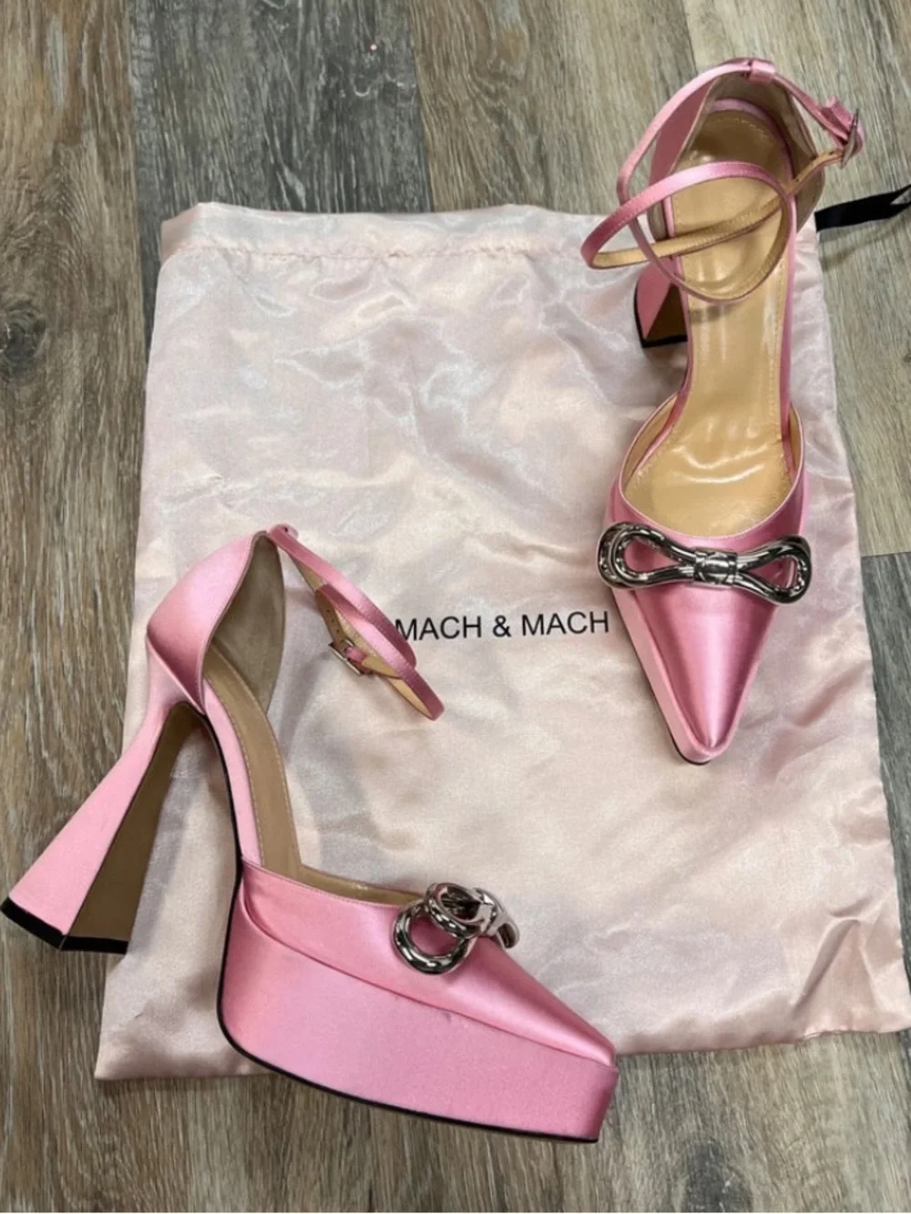 Mach & Mach Double Bow Pink Satin Platform Pumps size 38 1/2 Retail $1120