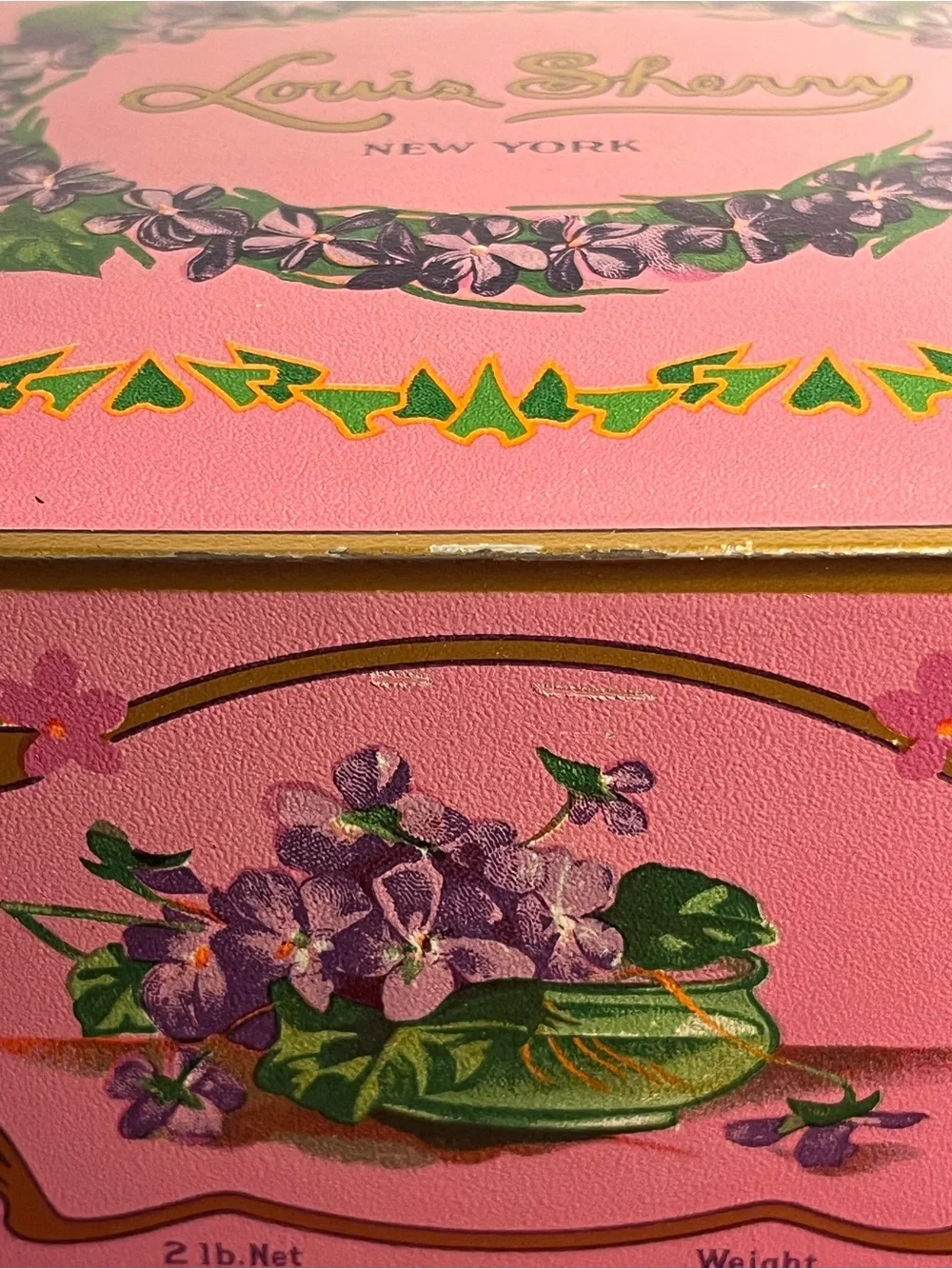 Louis Sherry Pink Floral TIN Box 🎀🎀🎀