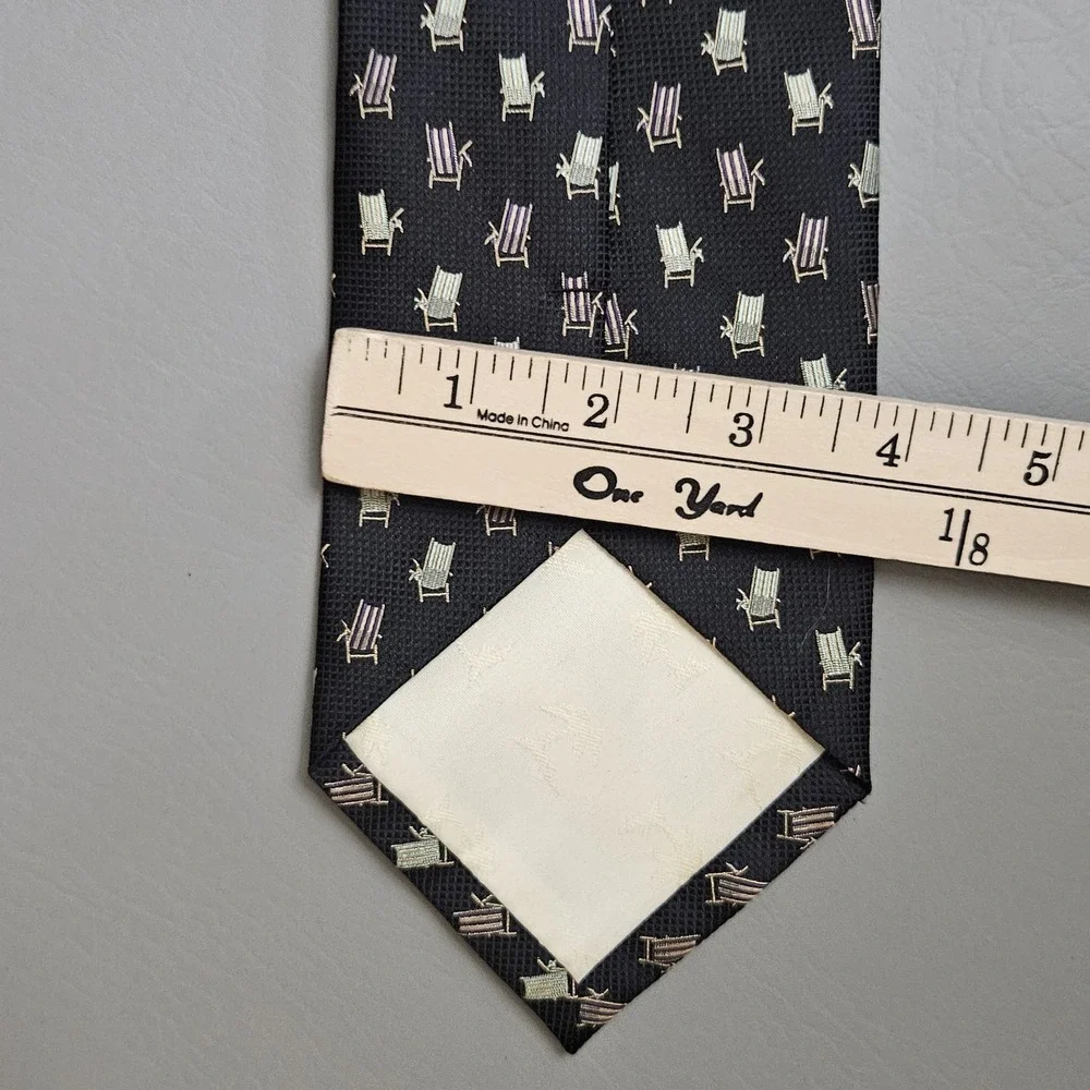 Tommy Bahama Off Island Necktie Mens TieBlack Silk Deck Chair Beach‎ Pattern