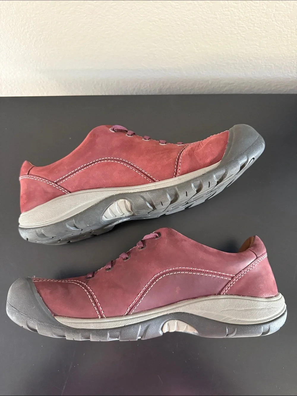 KEEN Women's Burgundy Leather Lace-Up Sneakers