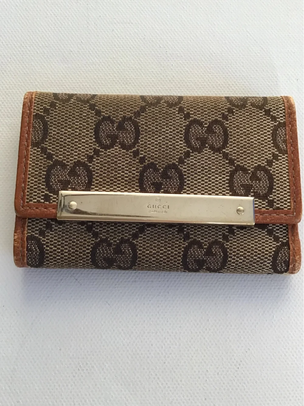 Gucci GG Canvas Key Case Brown Monogram Leather Trim 6 Hook Holder