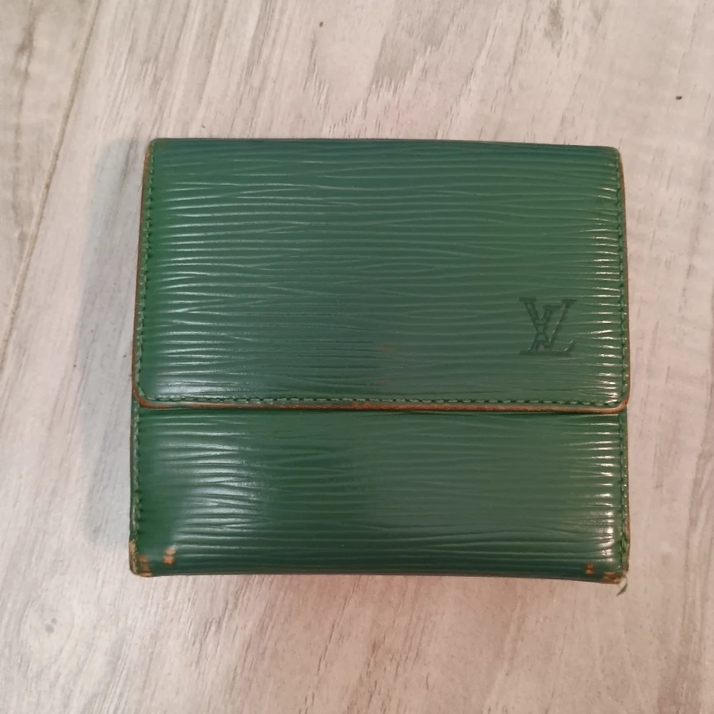 Authentic Louis Vuitton Green Epi Leather LV Embossed Logo Trifold Wallet