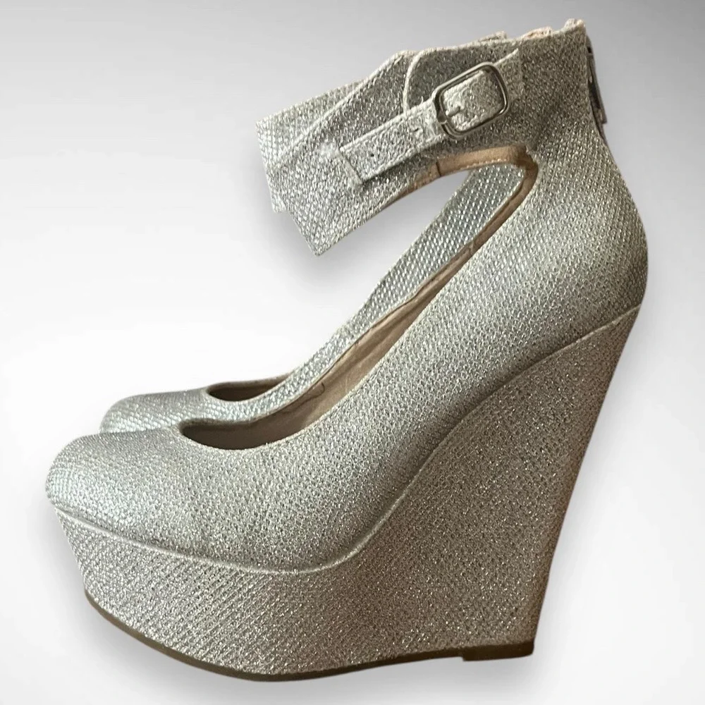 DREAM PAIRS Mary Jane Silver Glitter Platform Wedge Ankle Strap Shoes 5.5‎ | EUC