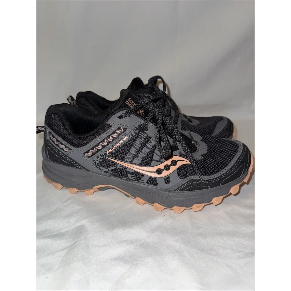 Saucony women excursion