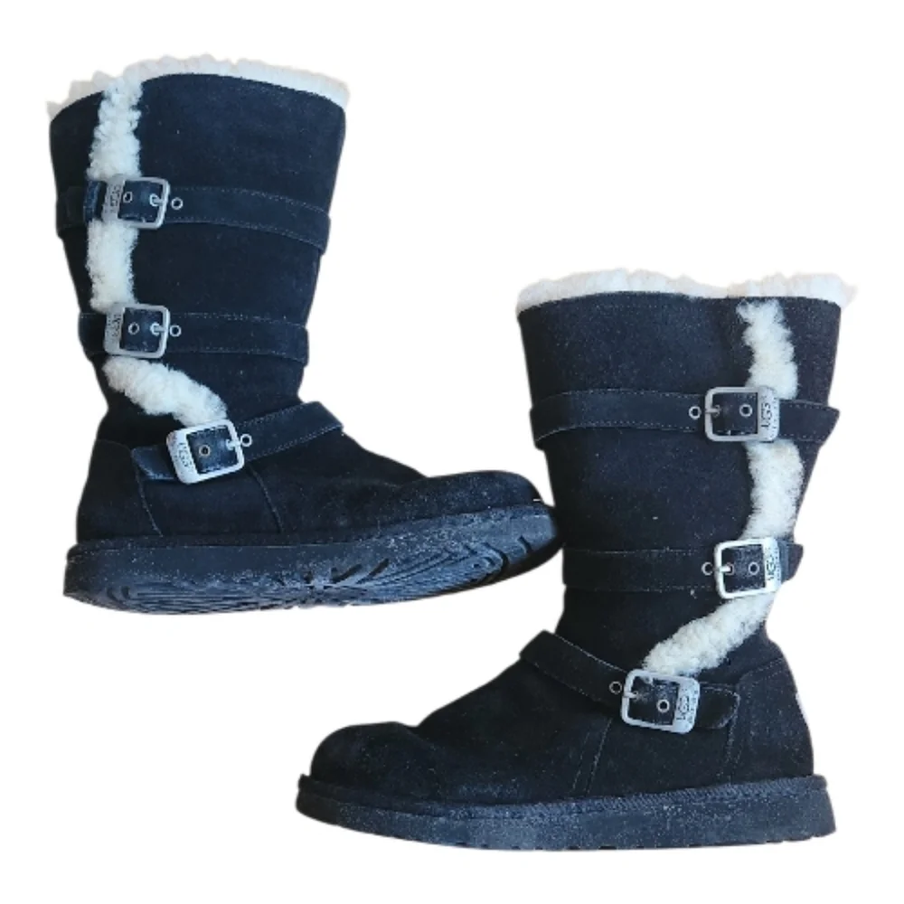 UGG Australian Black Maddie Or Maddi II Boots with Cream Shearling