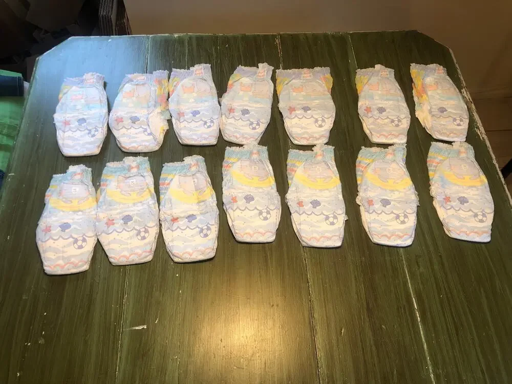Pampers Splashers NEW Swim Diapers - Qty 14 - Size M