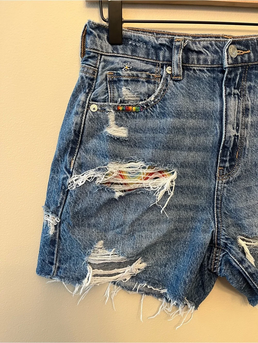 American Eagle Highest Rise Baggy Short Pride Edition Women's Size 4 Rainbow