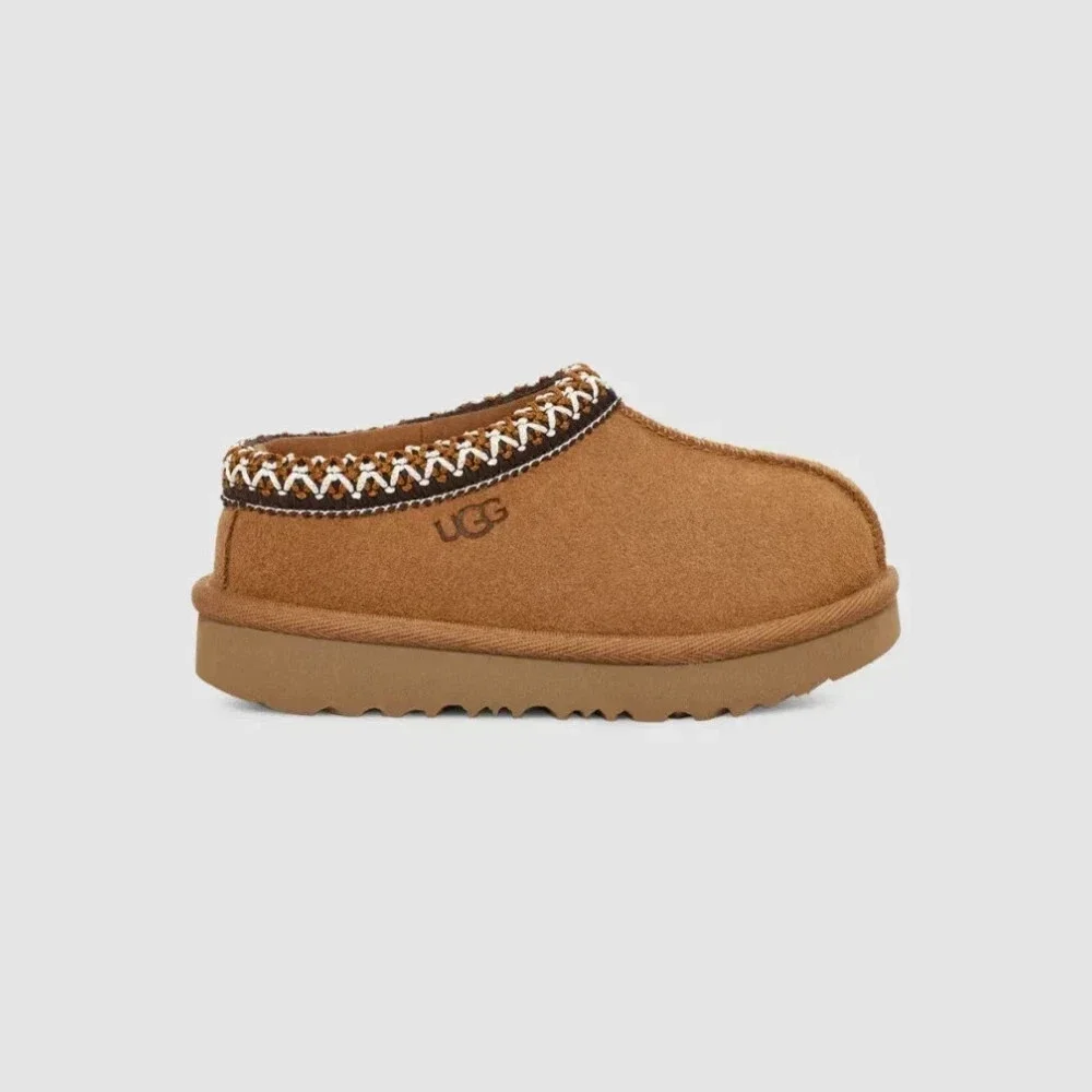 UGG color chestnut che
