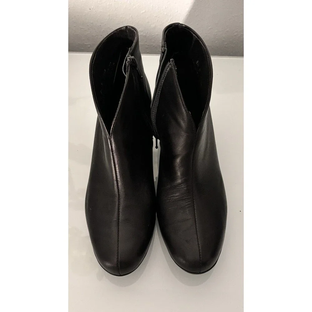 MUNRO” ROBYN “Black Premium Leather Ankle Zip Bootie Women‎  Size 8.5 M