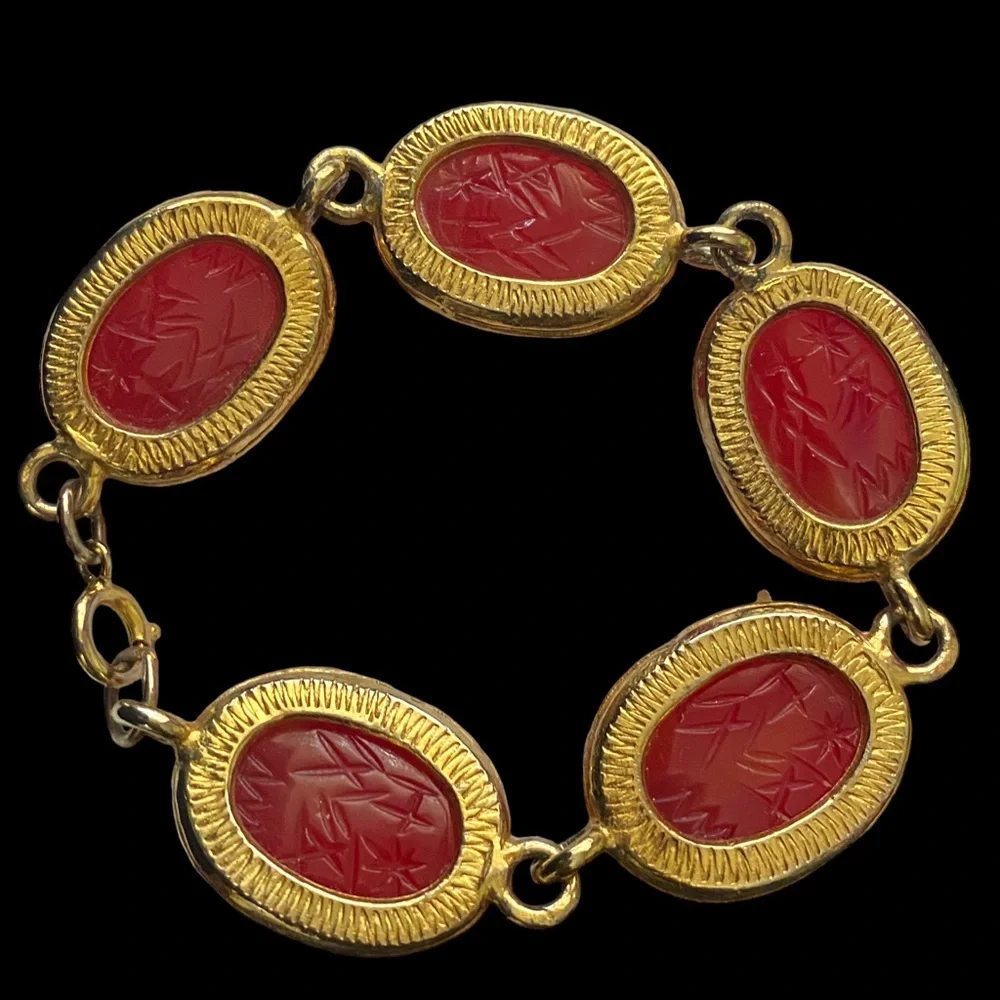 Vintage Red Czech Glass Egyptian Scarab‎ bracelet beetle MCM costume jewelry