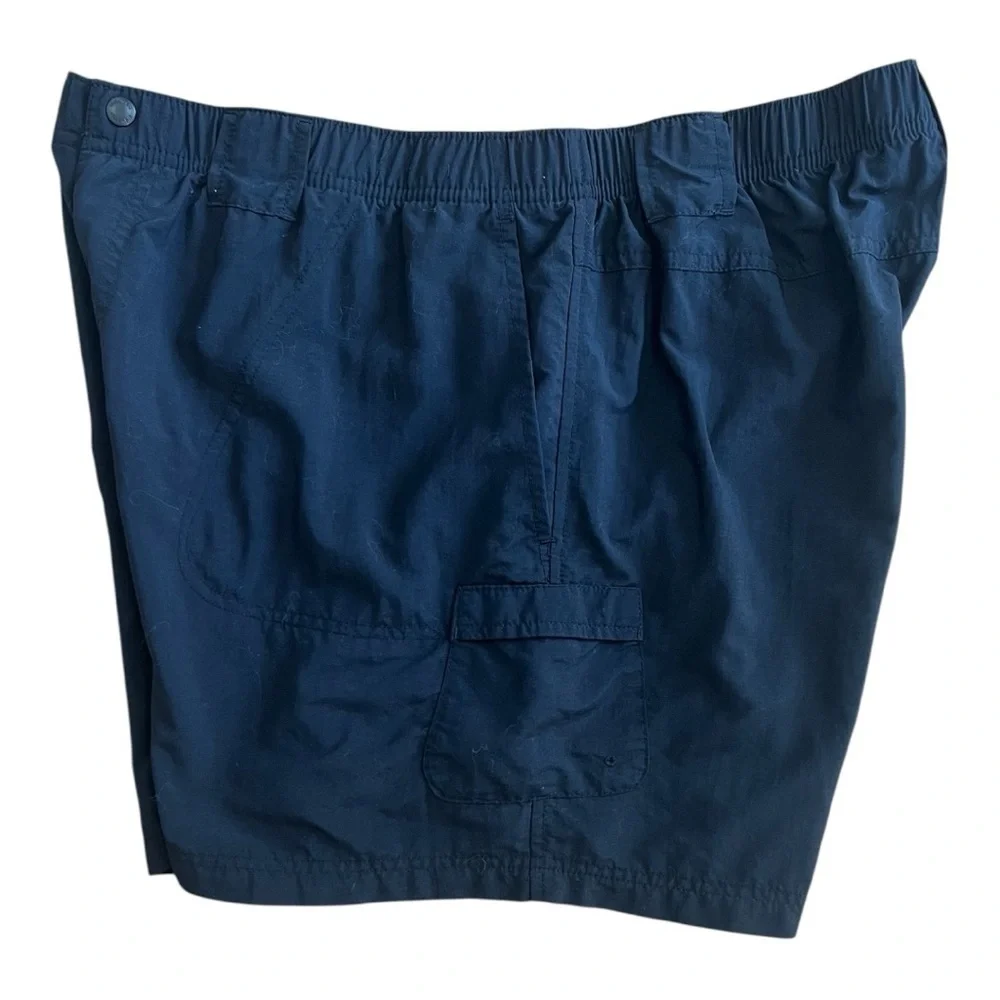 Columbia Cargo Black Shorts Size XL Women