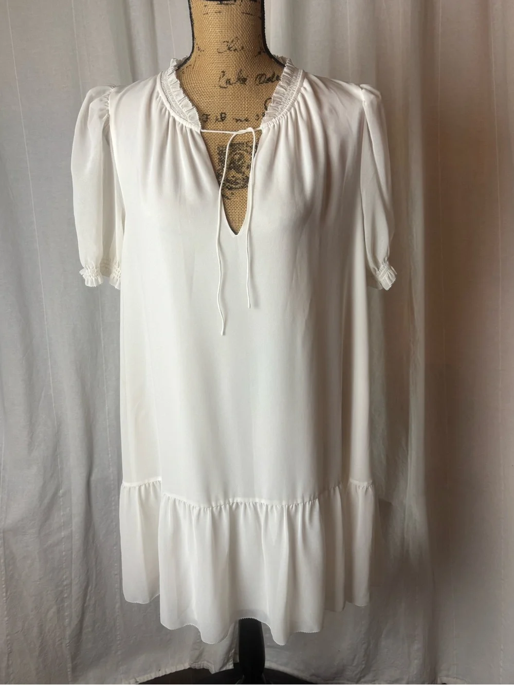 Aritzia Wilfred Walden Dress Tiered Chiffon Flowy Ruffle Hem Mini White Sz M