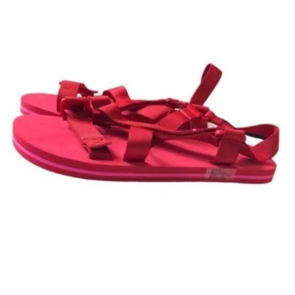 GAP red sporty