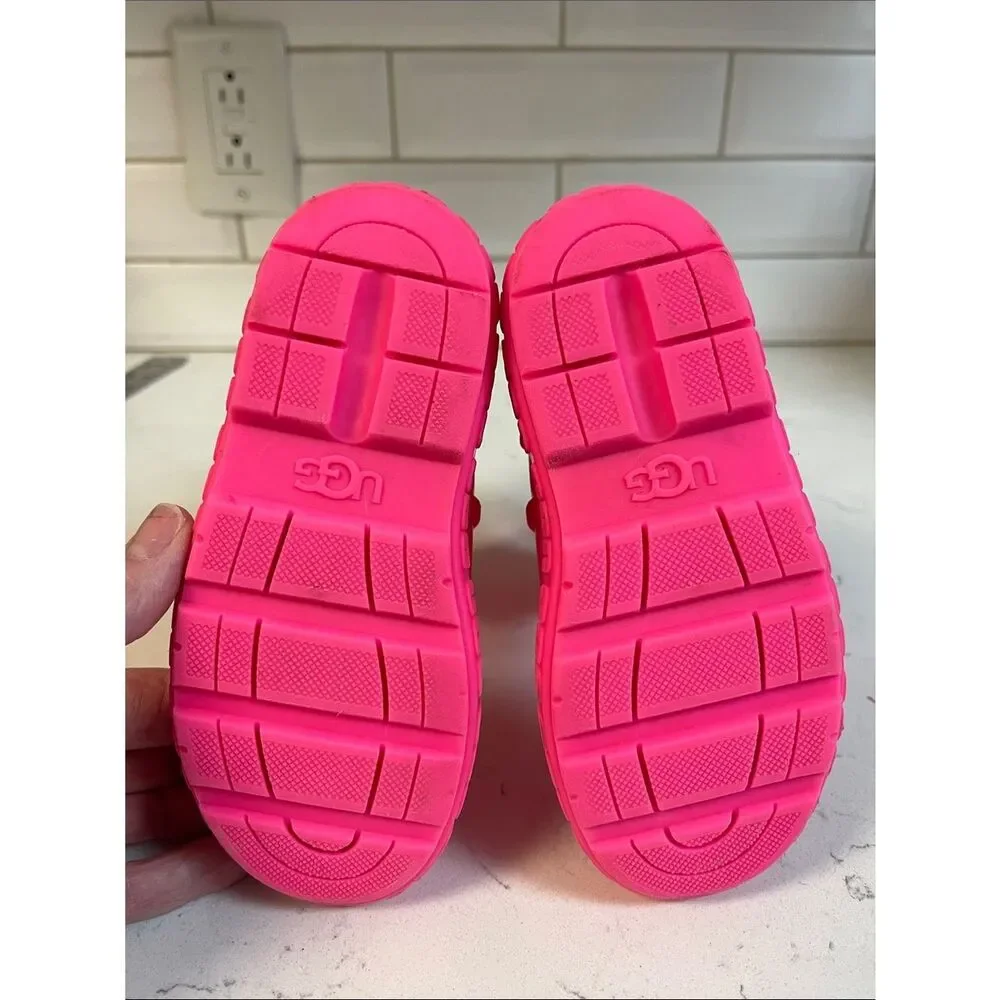 UGG brand style