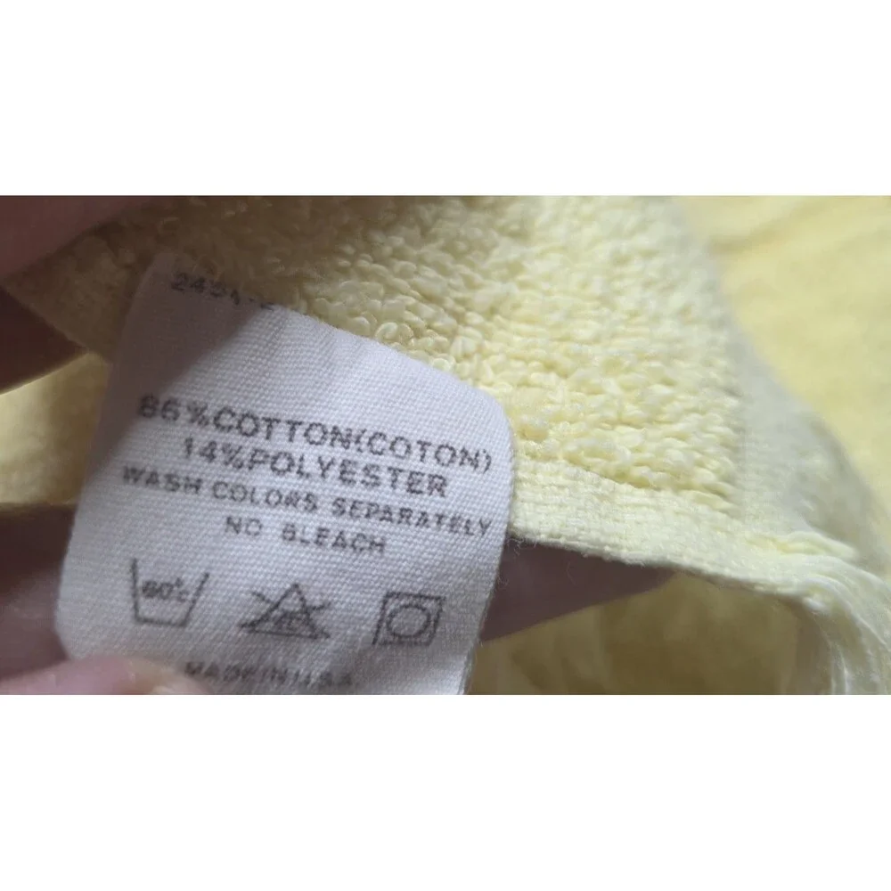 Vintage 1970s Cannon Monticello Bath Towel Light Yellow 22 X 42 Retro Bathroom