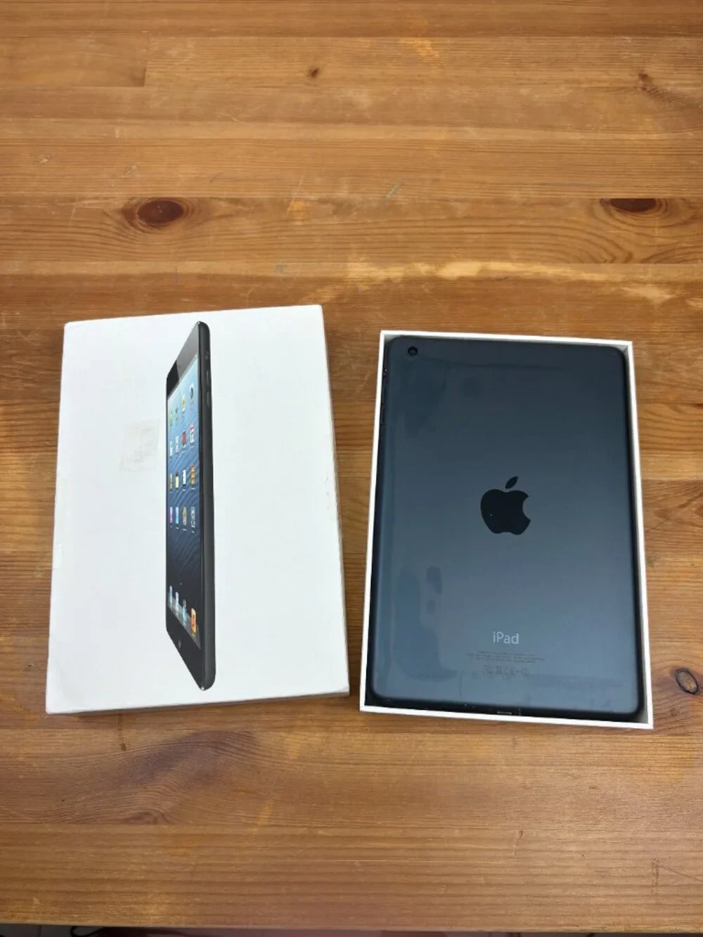 Apple iPad mini 1st Generation Model Number: A1432