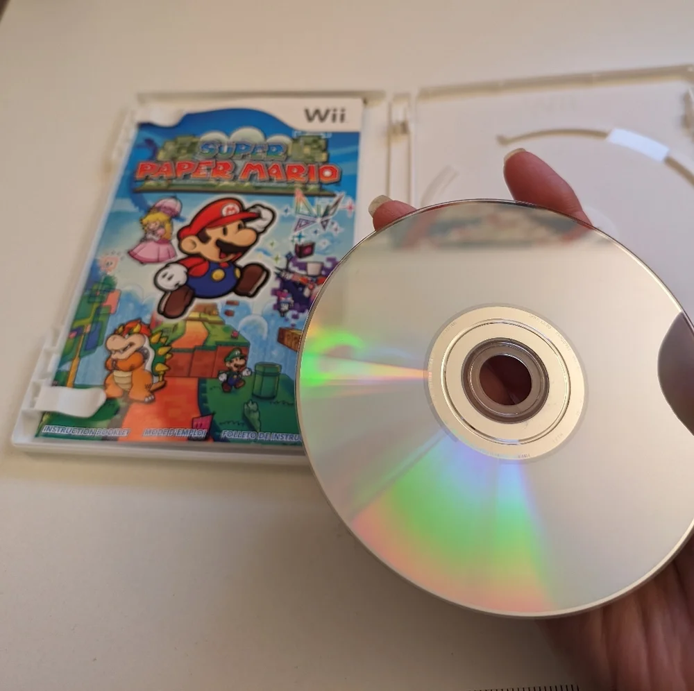 Nintendo Super Paper Mario Wii 2007, w instructions Original Owner, Tested