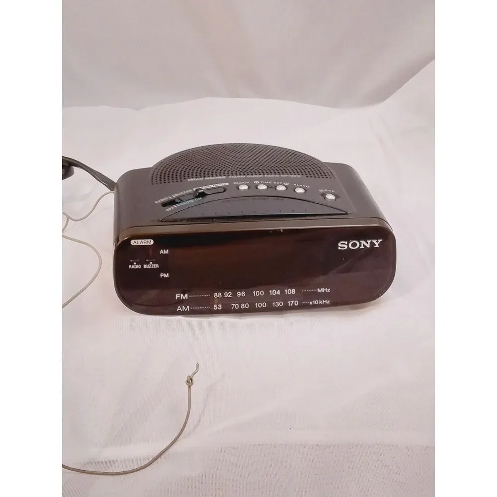 Sony ICF-C212 Dream Machine FM/AM LED Alarm Clock Radio Snooze‎ Battery Backup