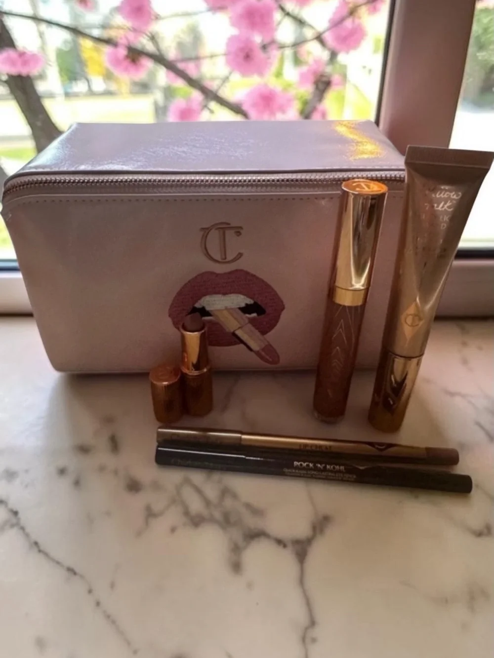 Charlotte Tilbury description elevate