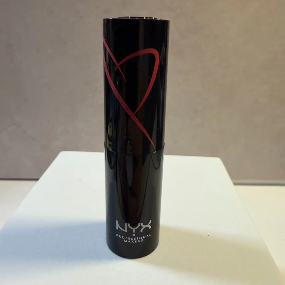 NYX enhance your
