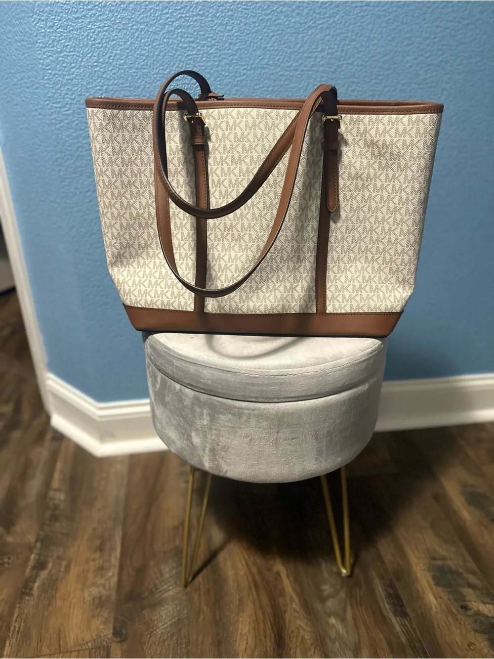 Michael Kors logo tote