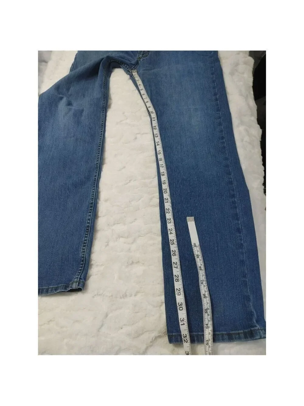 Carhartt says owned 36x32