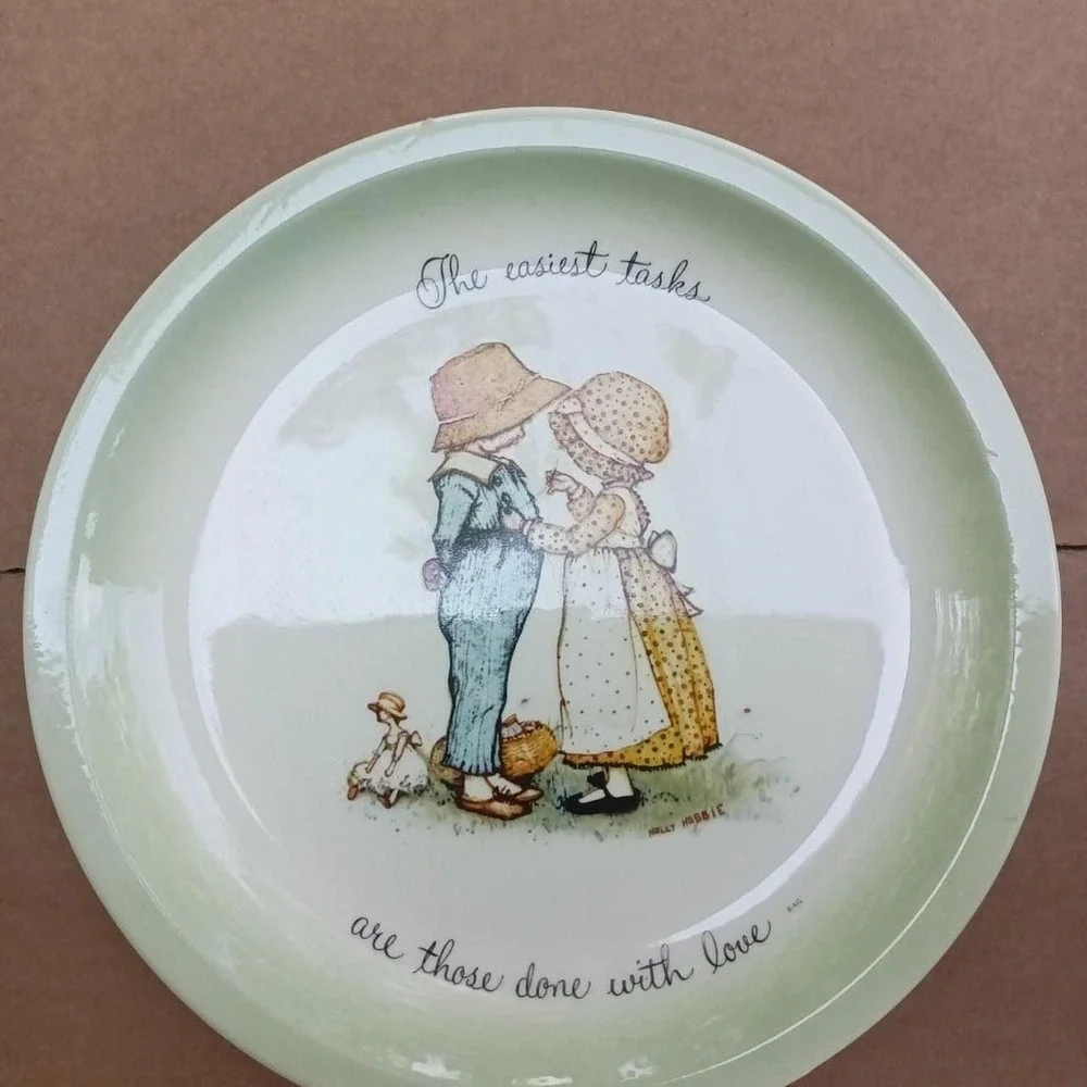 ge Holly Hobbie porcelain collector plate dated 1972. Made in the USA