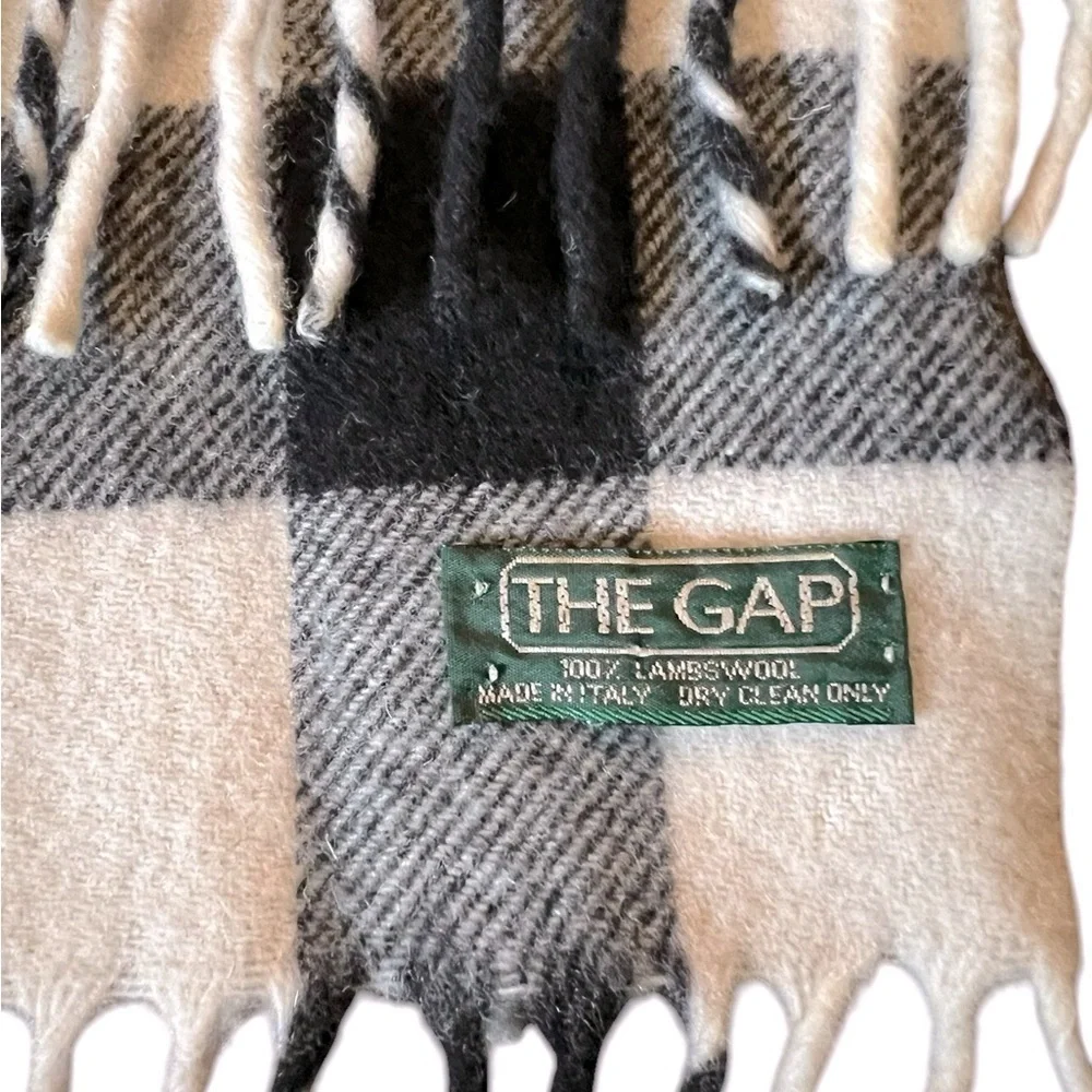 THE GAP vintage black & cream Buffalo check / plaid 100% lambswool scarf, Italy