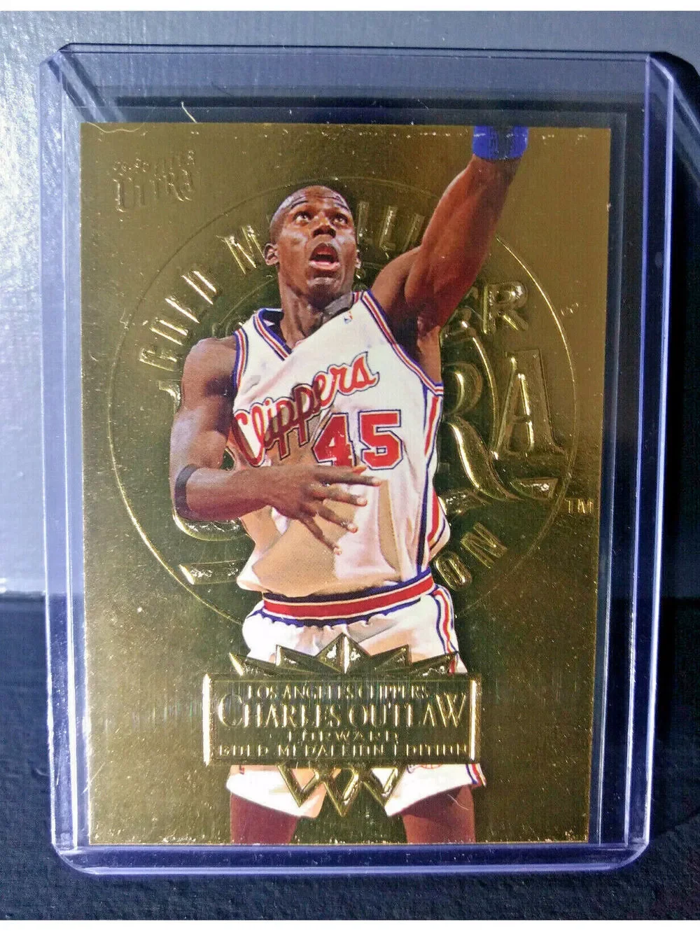 1995-96 Charles Outlaw Fleer Ultra Gold Medallion #80 Basketball Card