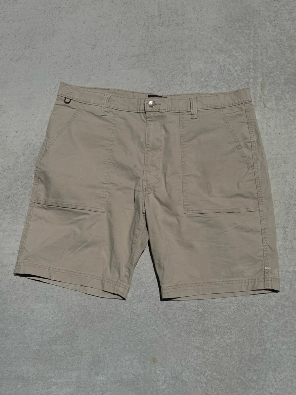 Levi's Men's Tan Cargo Shorts