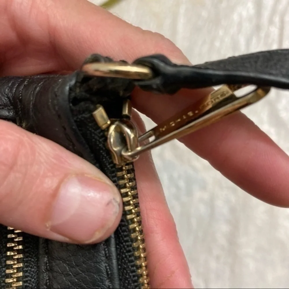 Michael kors black leather mini bag wristlet adorable
