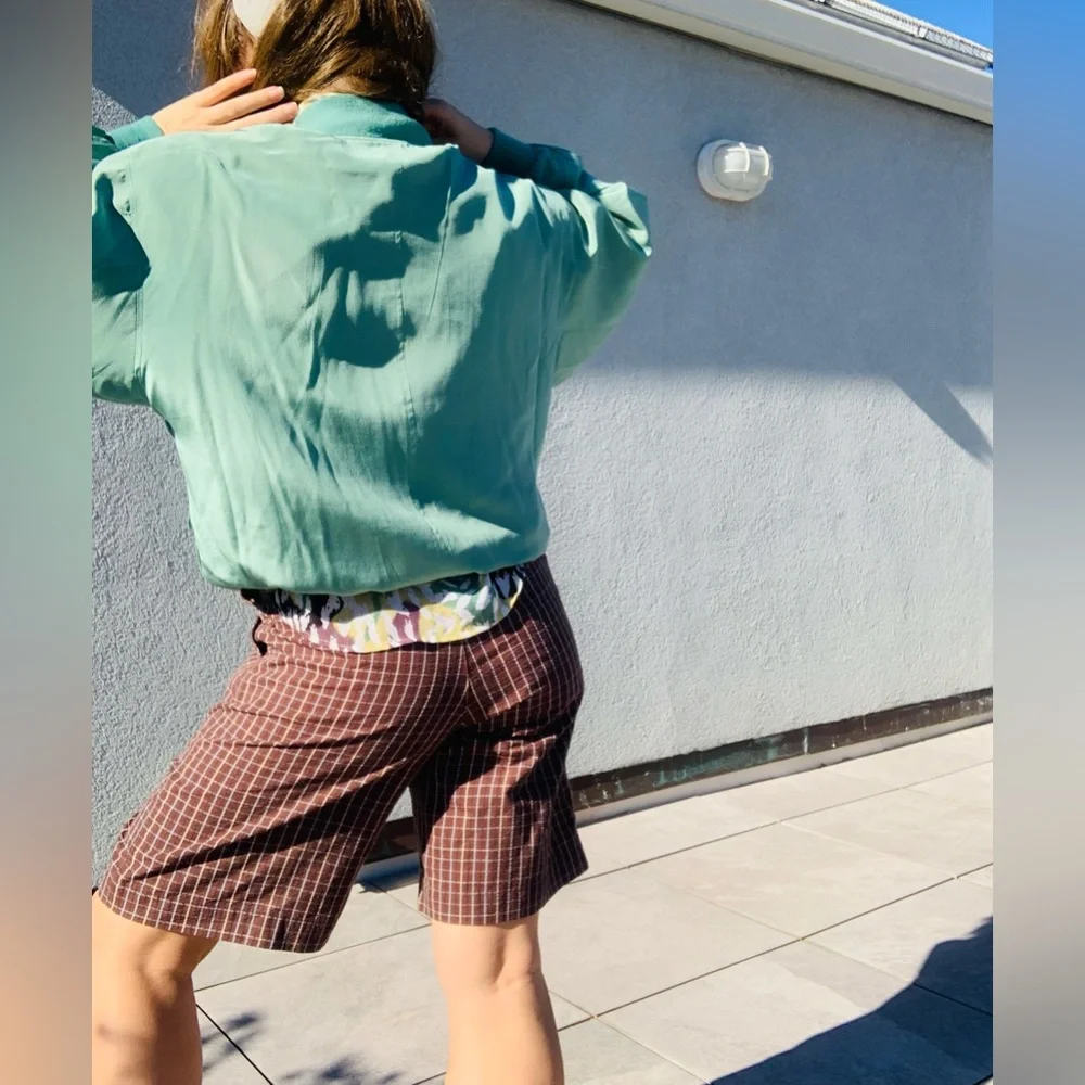 Vintage thick back outside