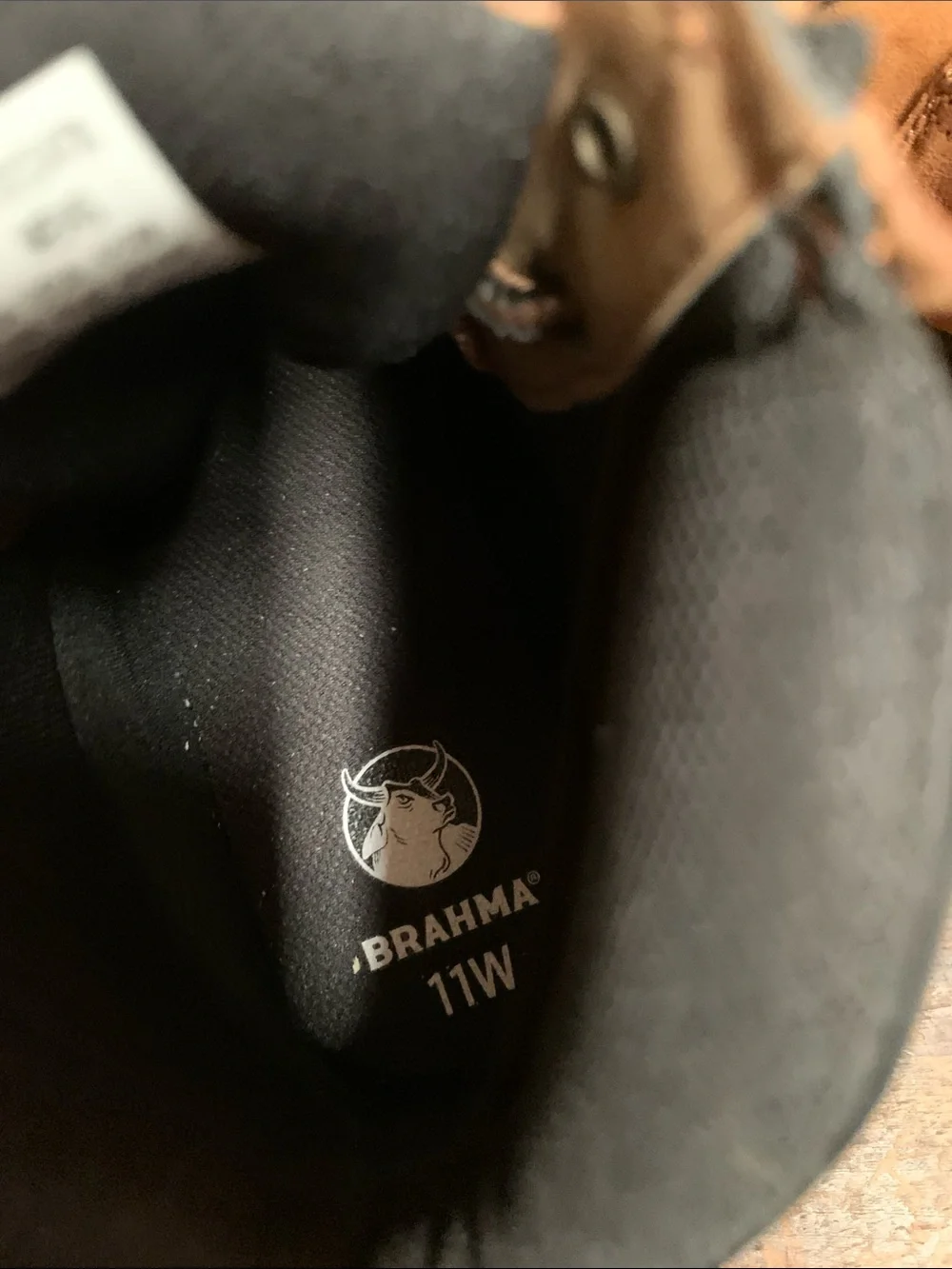 N/A leather upper
