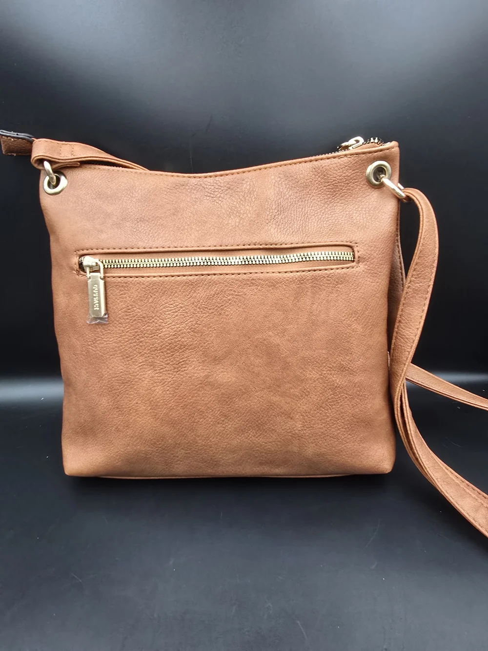 Gussaci tan crossbody