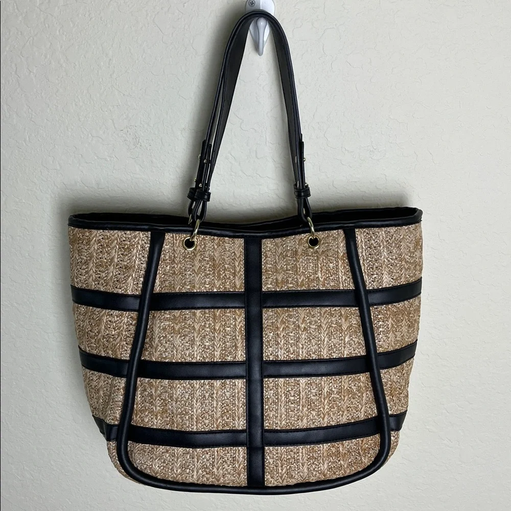 Steve Madden woven tan